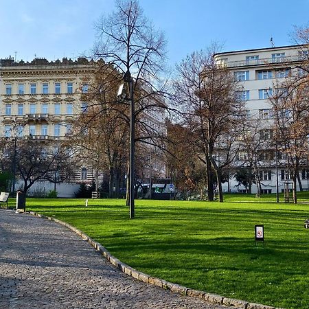 Apartment Kahoun Praha Bagian luar foto