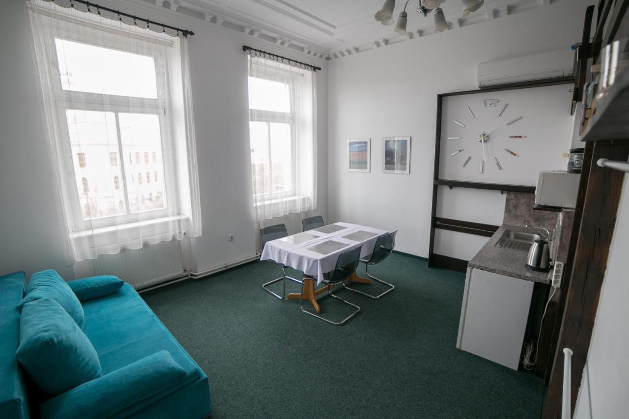 Apartment Kahoun Praha Bagian luar foto