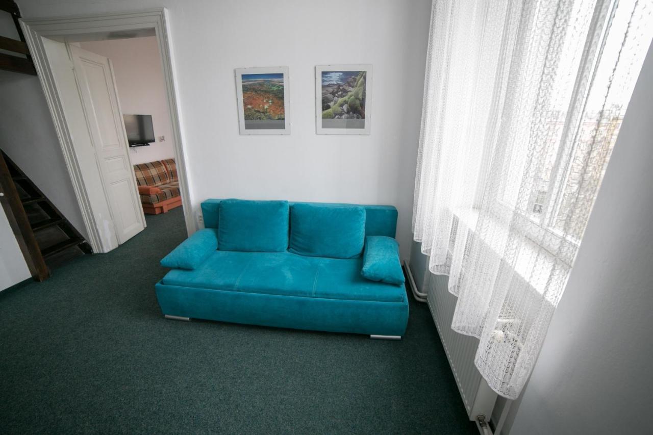Apartment Kahoun Praha Bagian luar foto
